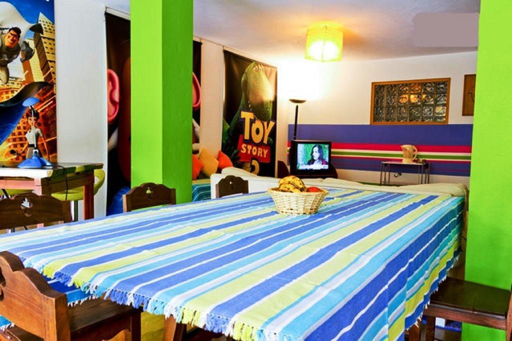 Coloured Studio FAO Cameră foto